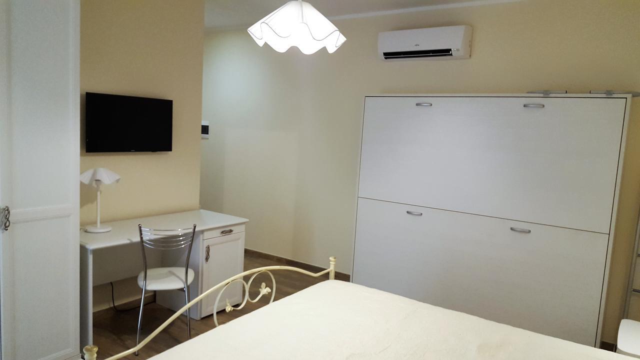 Bed And Breakfast Sun Wine Taranto Exteriör bild