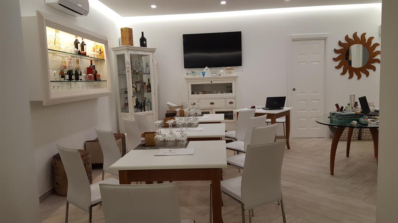 Bed And Breakfast Sun Wine Taranto Exteriör bild